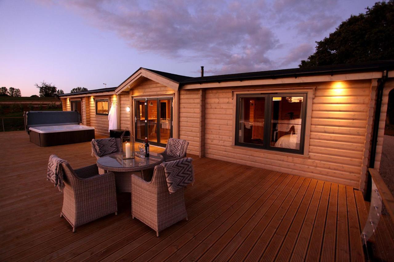 Cambridgeshire Lakes - Luxury Lodges In A Stunning Lake Location Gamlingay Eksteriør bilde